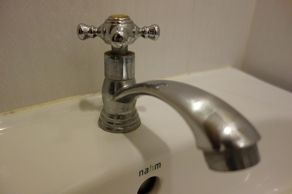 Smile Society Hostel Bangkok Ngoại thất bức ảnh