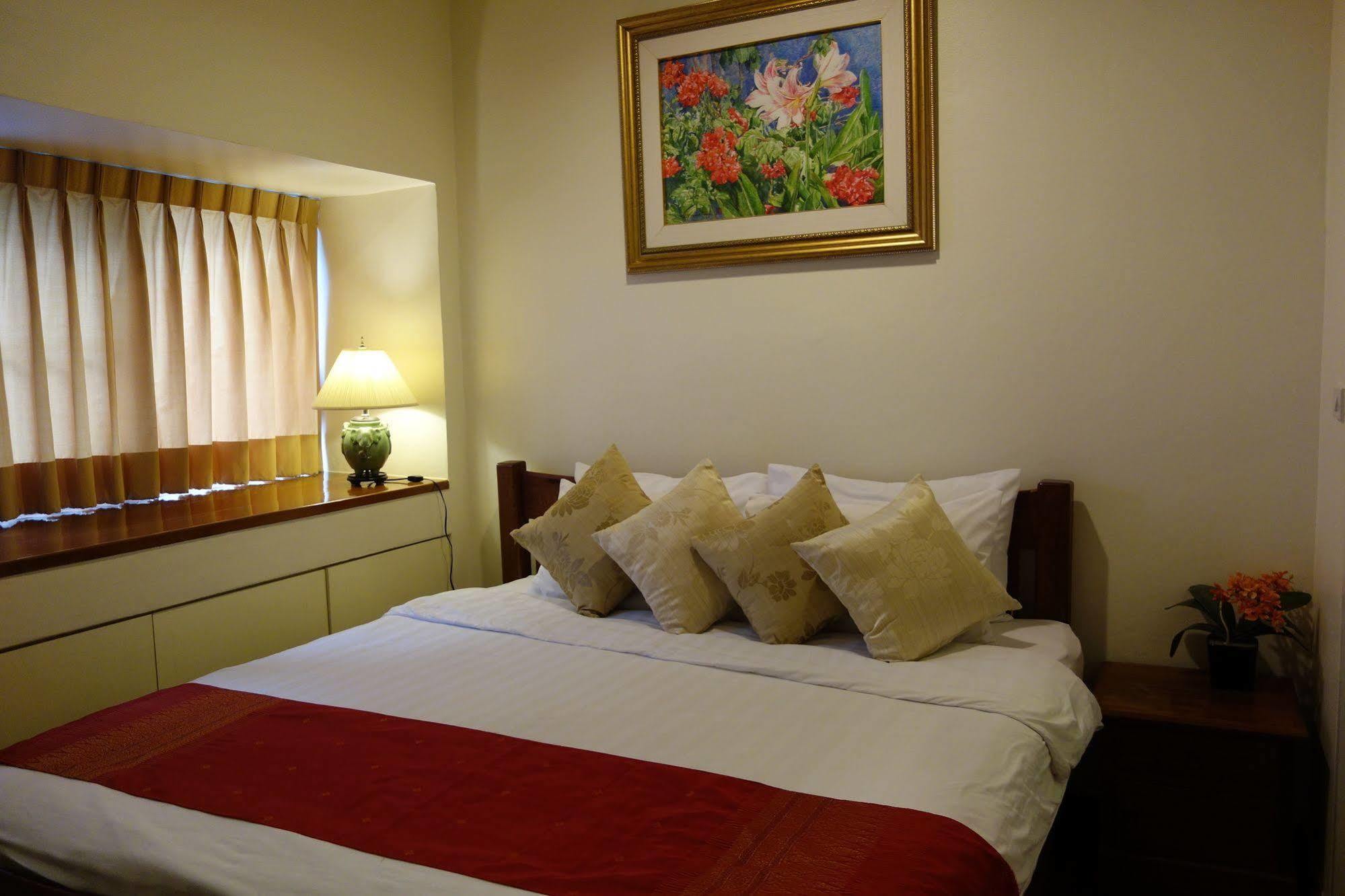 Smile Society Hostel Bangkok Ngoại thất bức ảnh